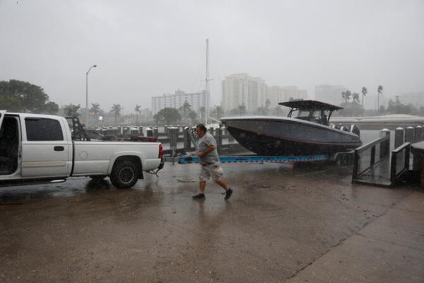 More than 1.5 million without power as Hurricane Milton slams Florida